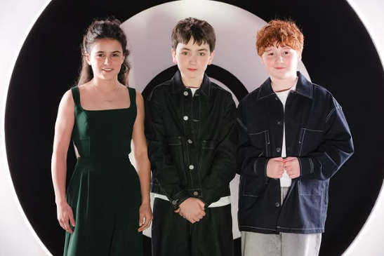Foto do novo trio protagonistas de Harry Potter na HBO Max