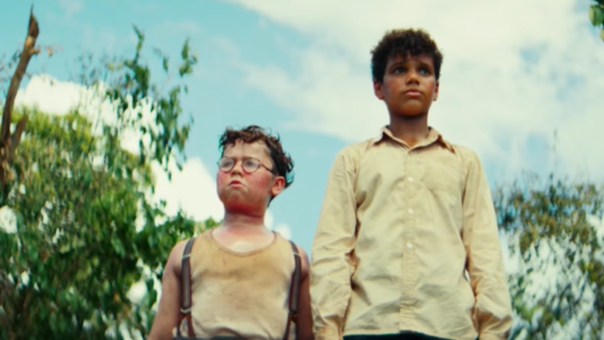 protagonistas da serie da netflix sendo 2 garotos