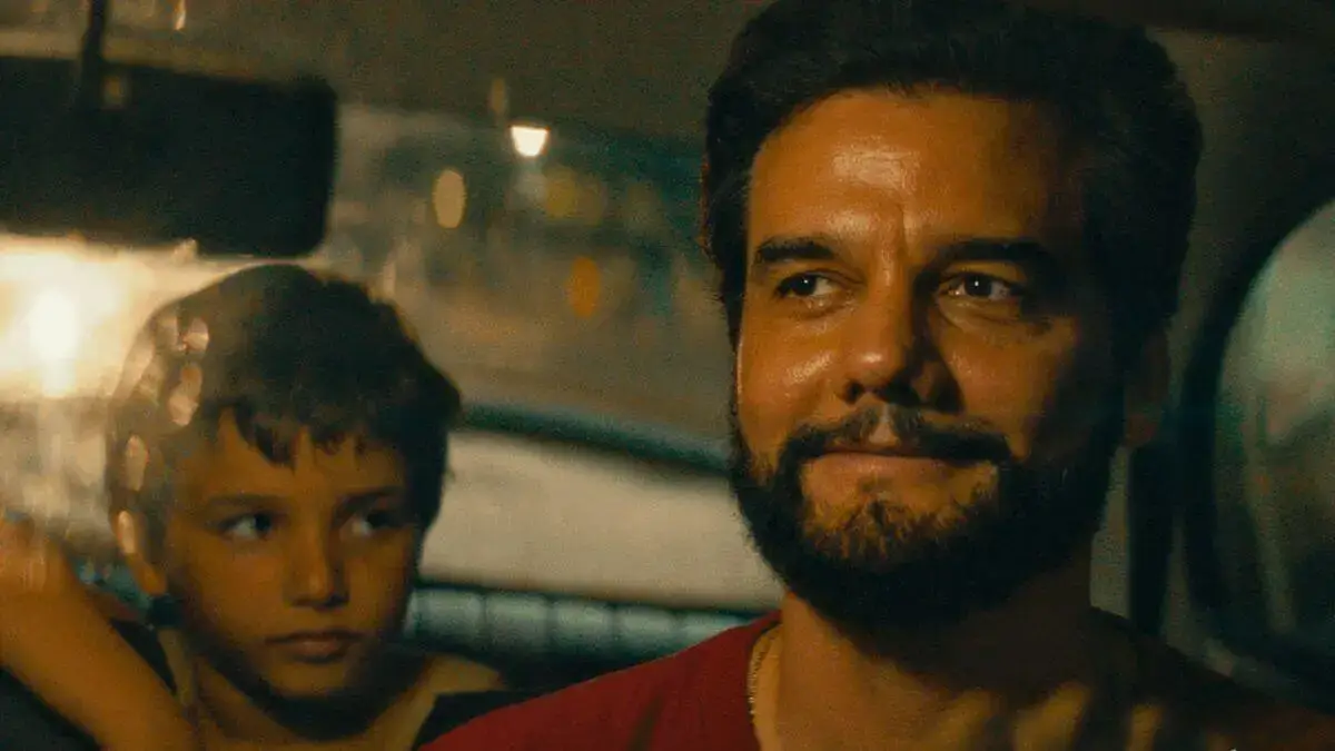 Wagner Moura em cena do filme "O Agente Secreto"